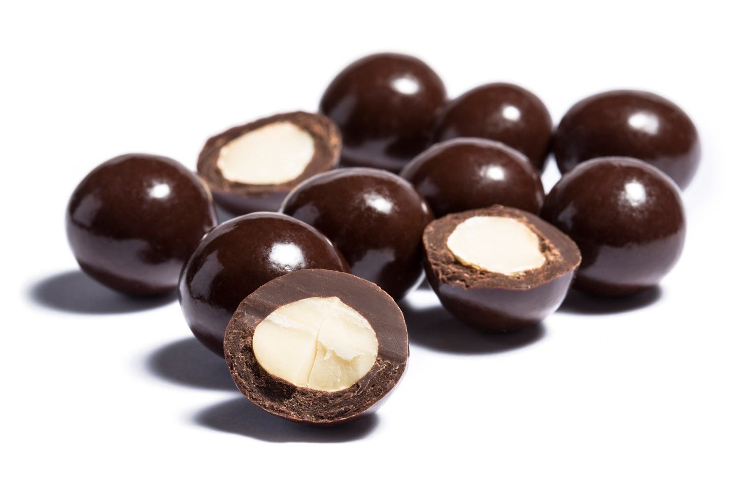 Dark Roasted Macadamias